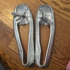 Michael Kors Metallic Silver Bow Toe Moccasin Flats